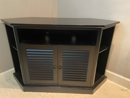Corner stand for inch - stand,